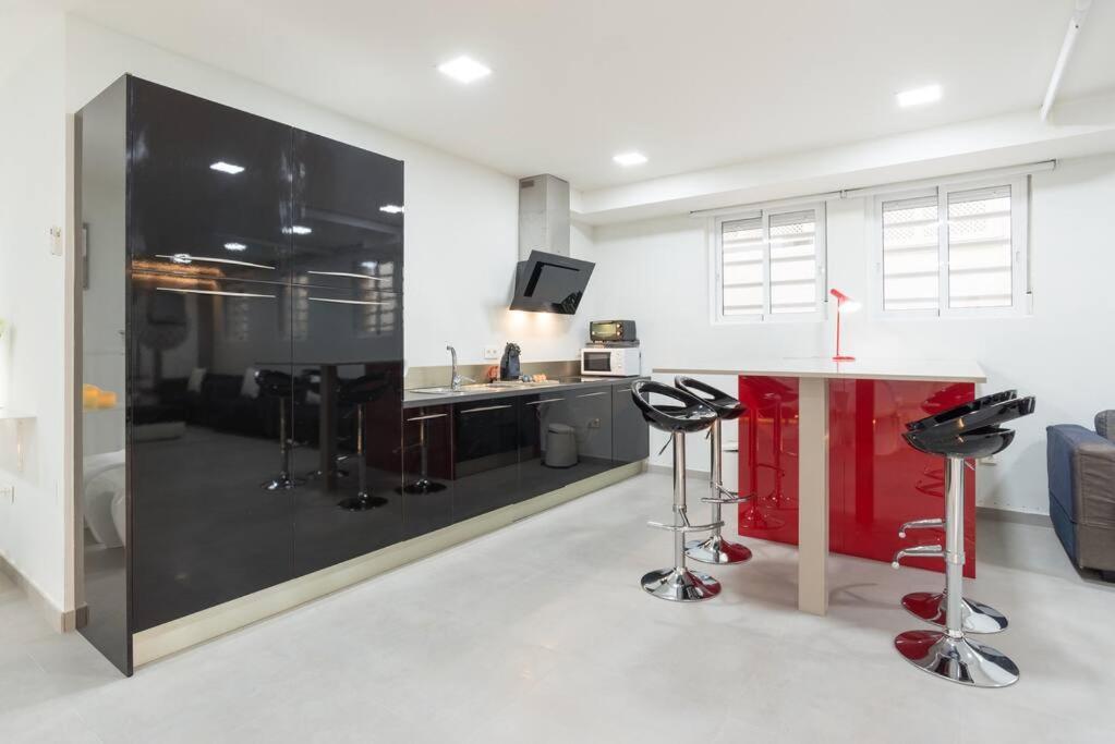 Incredible Luxury Location In Puerto Banus Beach For Families Marbella Exterior photo