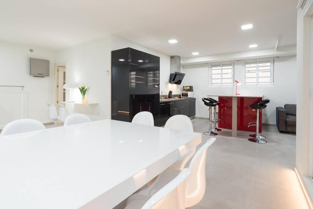 Incredible Luxury Location In Puerto Banus Beach For Families Marbella Exterior photo